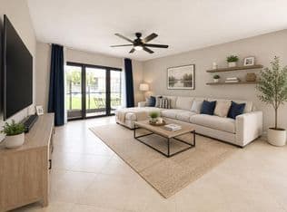 2+1 Condo — 303 Lakeview Drive #102, Weston, 33326