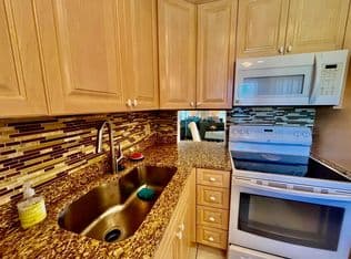 2-bedroom Condo — 4090 Tivoli Court #301, Lake Worth, 33467
