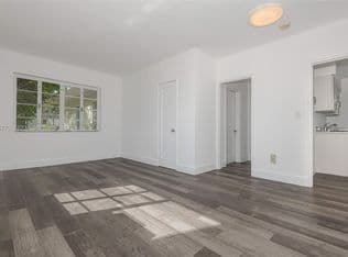 1+1 Condo — 8340 Crespi Blvd APT 20, Miami Beach, 33141