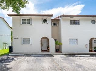 3+1 Townhouse — 13491 SW 62nd St APT 2-3, Miami, 33183