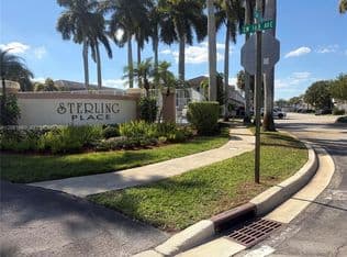3+1 Townhouse — 16836 SW 1st Pl, Pembroke Pines, 33027