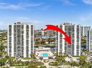 1-bedroom Condo — 3675 N Country Club Dr APT 707, Aventura, 33180
