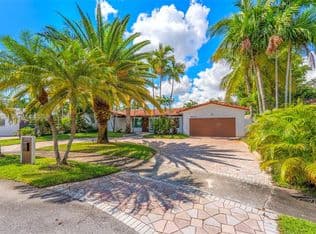 3-bedroom Single-Family Home — 21000 NE 18th Ct, Miami, 33179
