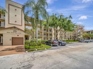 1-bedroom Condo — 801 SW 141st Avenue #306-o, Pembroke Pines, 33027