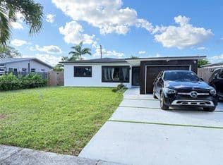 3+1 Müstakil ev — 1825 SW 43rd Ave, Fort Lauderdale, 33317