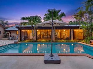 4-bedroom Single-Family Home — 19120 SW 270th St, Homestead, 33031