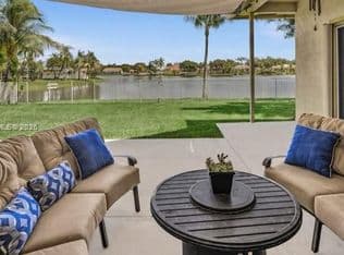 4-bedroom Single-Family Home — 16247 Erie Pl, Davie, 33331