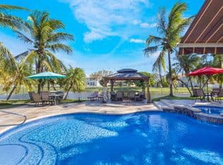 5-bedroom Single-Family Home — 6025 Indian Forest Circle, Lake Worth, 33463