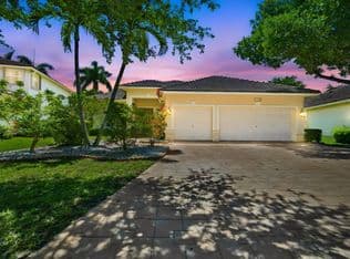 4+1 Müstakil ev — 6018 NW 56th Circle NW, Coral Springs, 33067