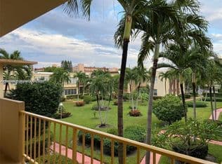 1+1 Condo — 851 NE 14th Ave APT 420, Hallandale Beach, 33009
