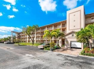 2-bedroom Condo — 1200 SW 137th Ave APT 402E, Pembroke Pines, 33027
