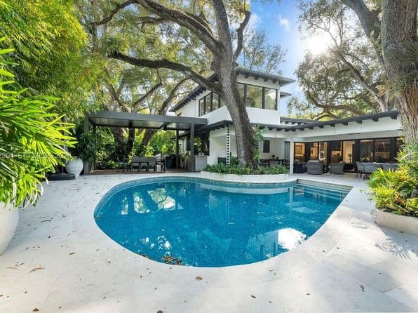 5-bedroom Single-Family Home — 4095 Battersea Rd, Miami, FL 33133