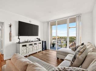 2+1 Condo — 350 N FEDERAL Highway #813, Boynton Beach, 33435