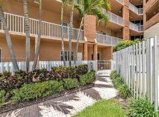 2+1 Condo — 7715 Yardley Dr APT 106, Fort Lauderdale, 33321