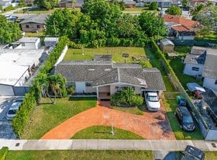 3-bedroom Single-Family Home — 11960 SW 176th St, Miami, 33177