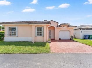 3+1 Müstakil ev — 8021 SW 158th Pl, Miami, 33193