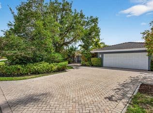 3-bedroom Single-Family Home — 2732 NE 35th Drive, Fort Lauderdale, 33308