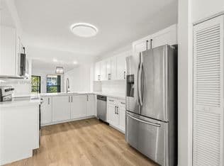 2+1 Condo — 7547 Fairfax Dr #210, Fort Lauderdale, 33321