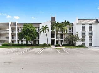 2+1 Condo — 8441 Forest Hills Drive #306, Coral Springs, 33065