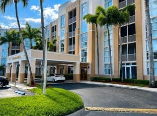 3+1 Condo — 9755 NW 52nd St APT 219, Doral, 33178