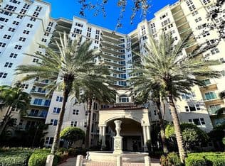 2-bedroom Condo — 19900 E Country Club Dr APT 1012, Aventura, 33180