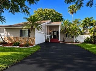 4+1 Müstakil ev — 14510 SW 142nd Court Cir S, Miami, 33186