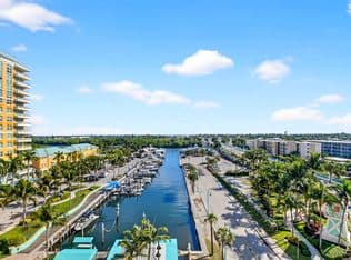 1+1 Condo — 100 NE 6th Street #Ph 704, Boynton Beach, 33435