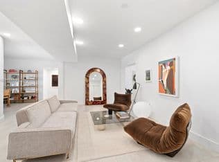 4+1 Müstakil ev — 638 NE 141st St, North Miami, 33161