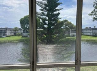 2-bedroom Condo — 424 Saxony, Delray Beach, 33446