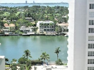 1+1 Condo — 5701 Collins Ave APT 1011, Miami Beach, 33140