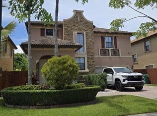 3-bedroom Single-Family Home — 11629 SW 236th St, Homestead, 33032