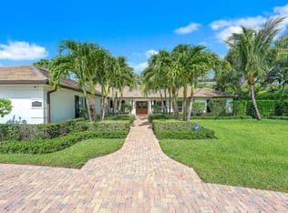 5-bedroom Single-Family Home — 11785 Lake Shore Place, North Palm Beach, 33408