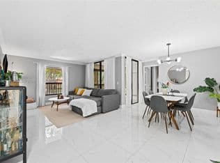 2-bedroom Condo — 4105 Carambola Cir S #2106, Coconut Creek, 33066