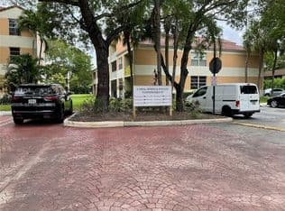 2+1 Condo — 8282 NW 24th St #8282, Pompano Beach, 33065
