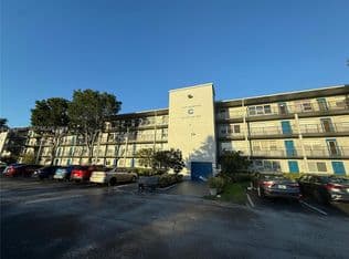 2+1 Condo — 301 SW 135th Ave APT 402C, Hollywood, 33027