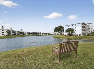 2+1 Condo — 330 WELLINGTON G, West Palm Beach, 33417