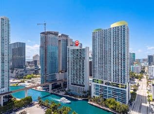 2+1 Condo — 690 SW 1st Ct APT 2122, Miami, 33130