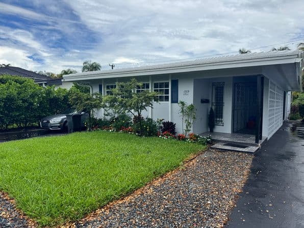 2-bedroom Single-Family Home — 1209 Campo Sano Ave, Coral Gables, FL 33146