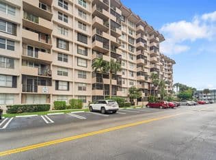 2-bedroom Condo — 777 S FEDERAL Highway #RP307, Pompano Beach, 33062
