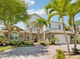 5-bedroom Single-Family Home — 8197 Butler Greenwood Drive, West Palm Beach, 33411