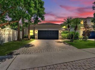 3+1 Müstakil ev — 3932 NW 62nd Court, Coconut Creek, 33073