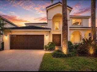5+1 Müstakil ev — 1311 Croton Ct, Weston, 33327