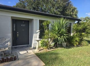 2+1 Müstakil ev — 4327 Willow Brook Circle, West Palm Beach, 33417