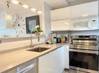 2+1 Condo — 5171 W Oakland Park Boulevard #312, Fort Lauderdale, 33313