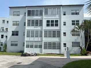 1-bedroom Condo — 2860 Somerset Drive #311k, Fort Lauderdale, 33311