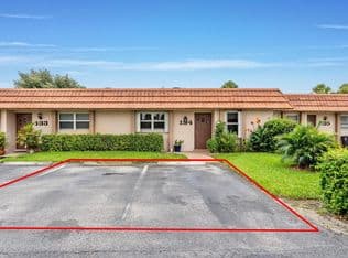 2-bedroom Condo — 5775 W Fernley Dr Drive W #134, West Palm Beach, 33415