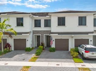 3-bedroom Townhouse — 23357 SW 110th Ct, Homestead, 33032