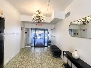 1+1 Condo — 1465 NE 123rd St APT 609, North Miami, 33161