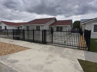3+1 Müstakil ev — 14759 SW 82nd St, Miami, 33193