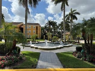 2-bedroom Condo — 2200 E Preserve Way APT 308, Hollywood, 33025